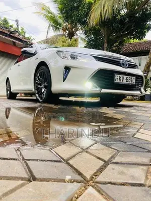 Toyota Camry AVV50 2011