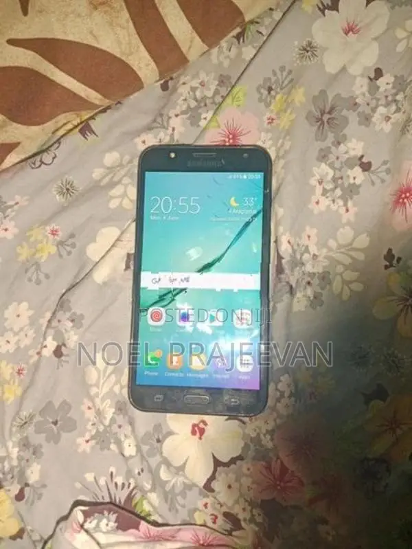 Samsung Galaxy J7 (Used)