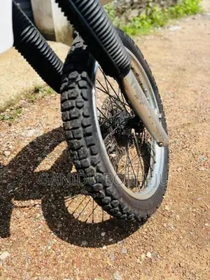 Honda XLR 2000