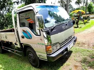 Isuzu Elf 350 2002