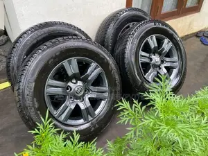 17 Inch Alloy Wheel Set with Tyres