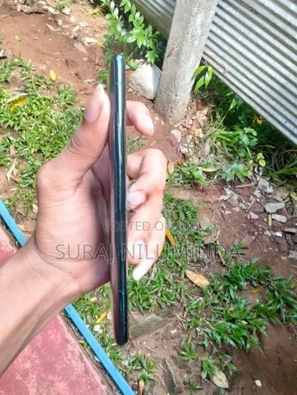 Sony Xperia XZ3 4GB/64GB (Used)