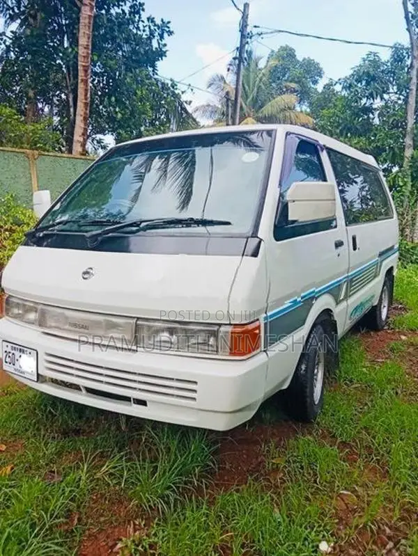 Nissan Largo 1993