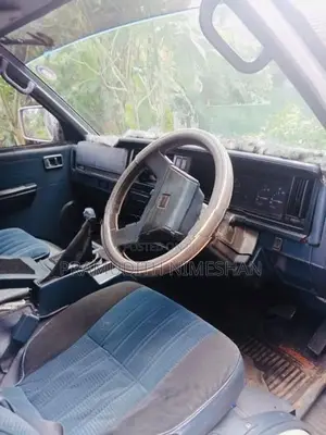 Nissan Largo 1993