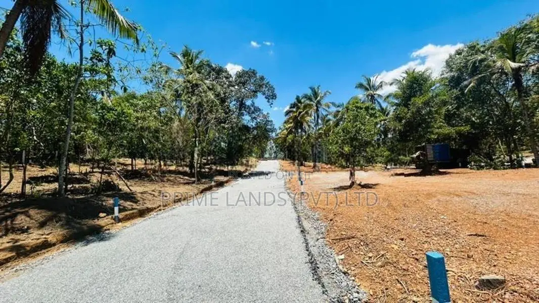 කහතුඩුව කෝරල ඉම බිම් කොටස් විකිණීමට