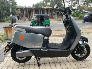 Yadea E8S Pro 2024