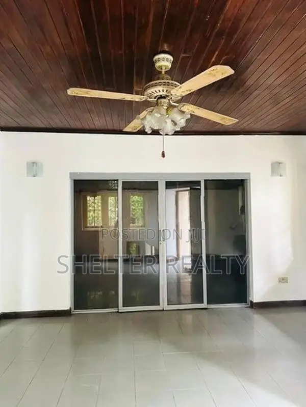 Battaramulla 3 Bedroom Unfinished House Rent