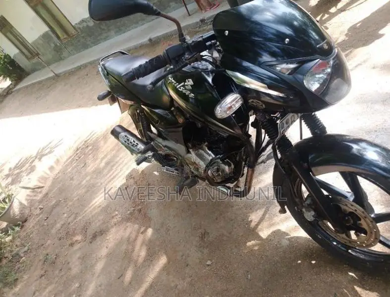 Bajaj Pulsar 150 2015