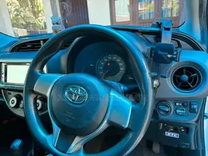Toyota Vitz 2016