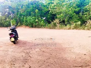 කඩවතින් අගනා බිම් කොටසක්