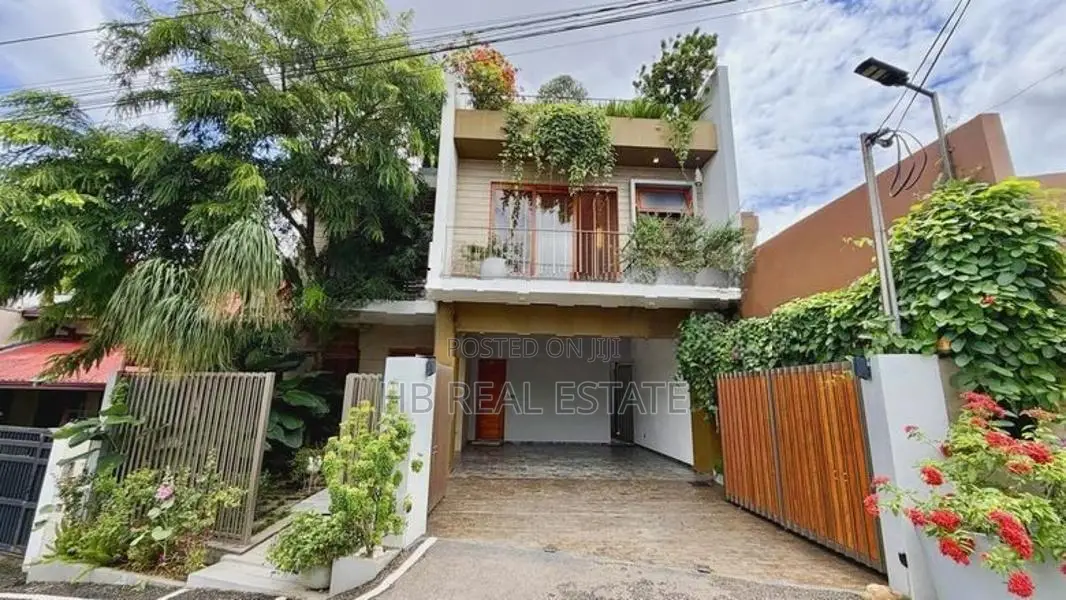 Architecture Designed Super Luxury Three Story House for Sale Malabe