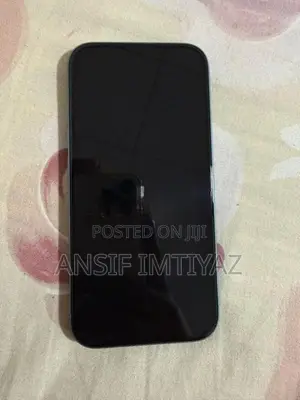 Apple iPhone 16 (Used)