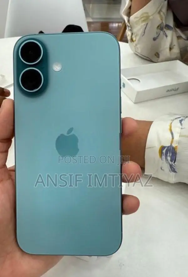 Apple iPhone 16 (Used)