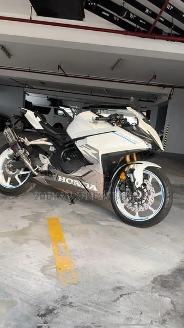 Honda CBR 250RR 2024