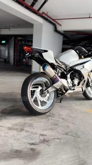 Honda CBR 250RR 2024