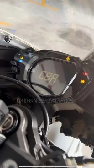 Honda CBR 250RR 2024