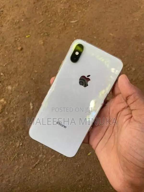 Apple iPhone XS (Used)
