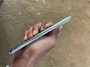 Apple iPhone XS (Used)