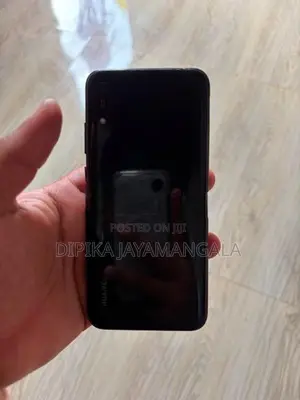 Huawei Y6 (Used)