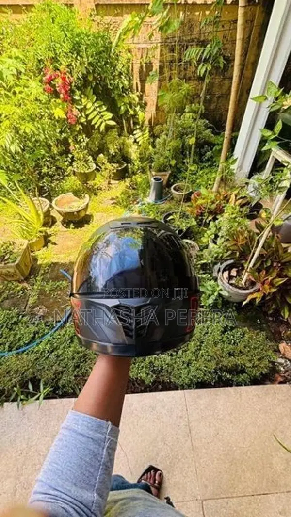 Delux Helmet