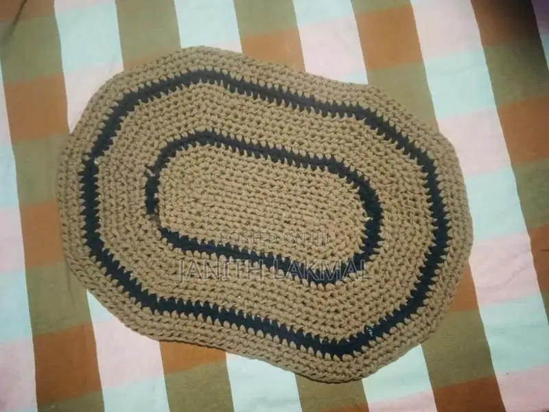 Rugs - පාපිසි