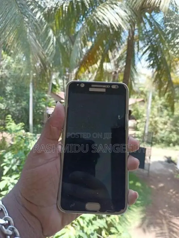 Samsung Galaxy J7 (Used)