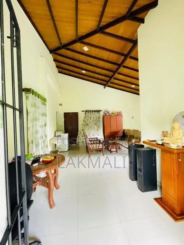 Valuable Two Story House for Sale Ampitiya