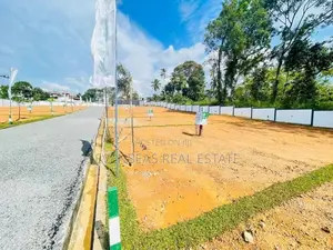 Land for Sale in Athurugiriya