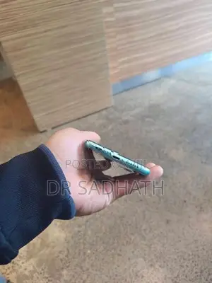 Apple iPhone 11 Green (Used)