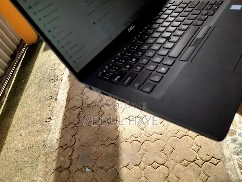 Dell Latitude 5400