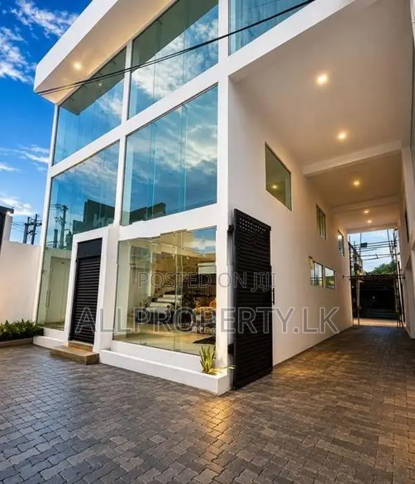3 Story Commercial Building for Rent in Dehiwala– Galle Road Facing