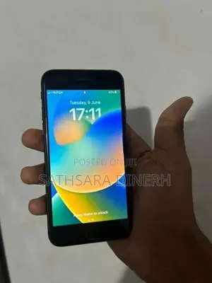 Apple iPhone 8 64GB (Used)