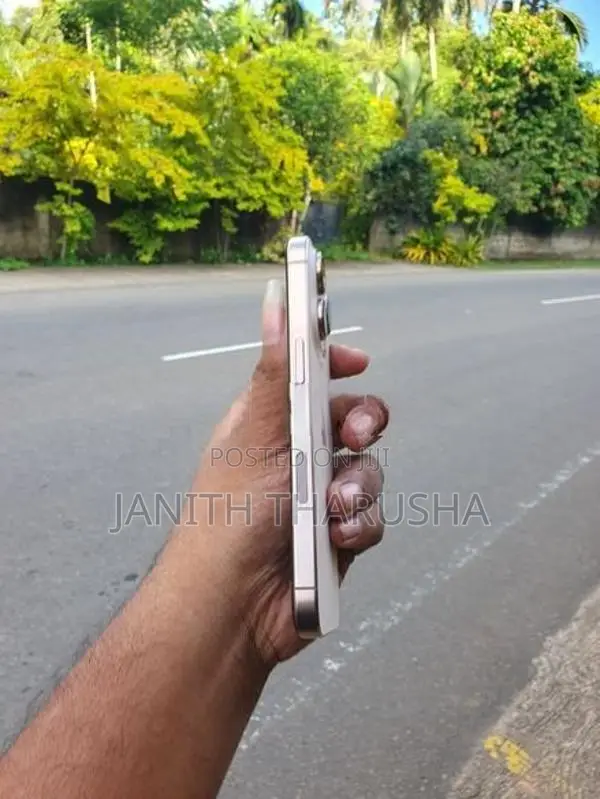 Apple iPhone 16 Pro 256GB (Used)