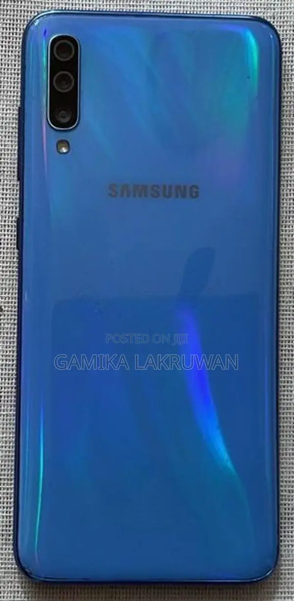 Samsung Galaxy A70 (Used)