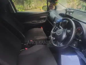 Toyota Vitz F Edition 2017
