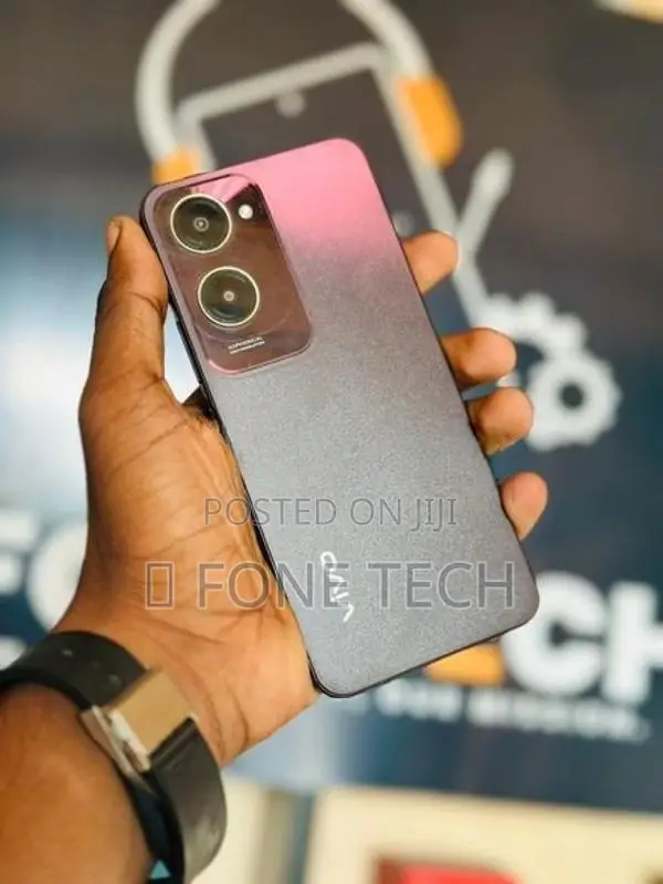 Vivo Y28s 5G 6GB 128GB (Used)