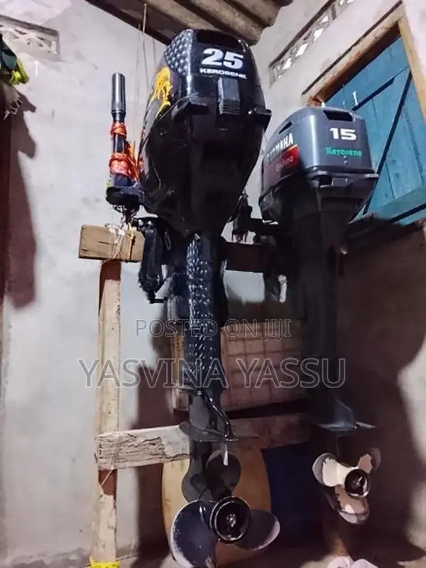 Suzuki Boat Engine 25