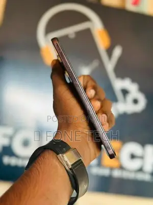 Vivo Y28s 5G 6GB 128GB (Used)