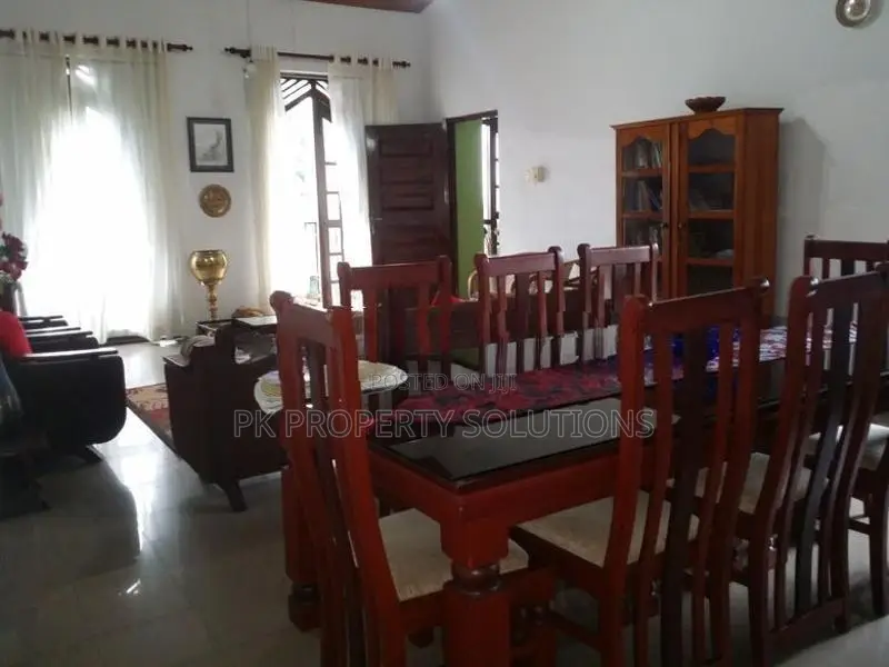 House for Rent in Colombo 5 ( FILE NO 762B/1 )