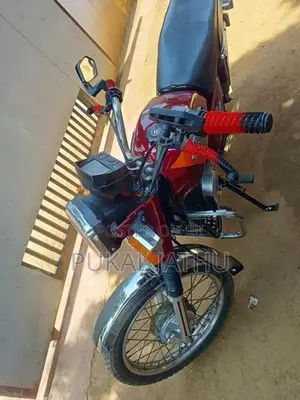 Hero CD 100 2002
