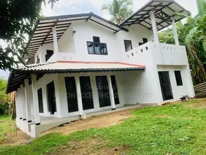 අගනා නව දෙමහල් නිවසක් විකිණීමට - කුරුණෑගල වැල්ලව පාර