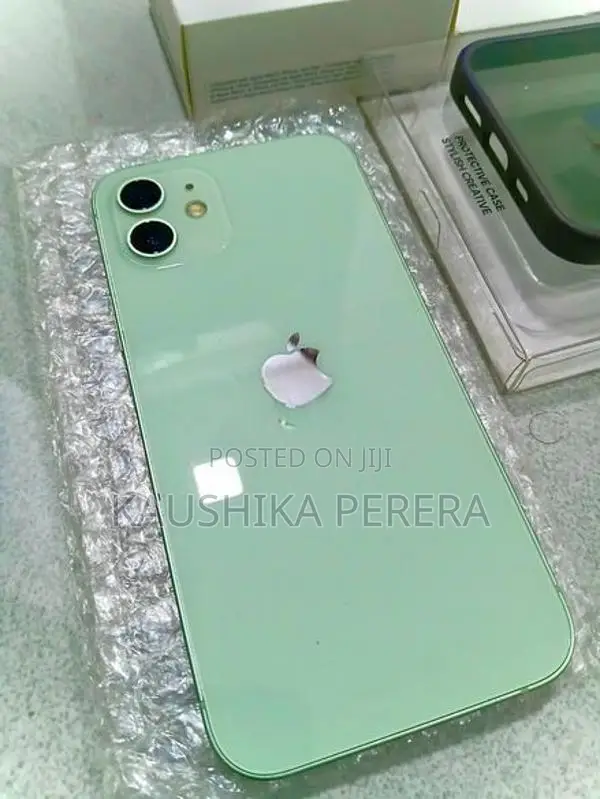 Apple iPhone 12 (Used)