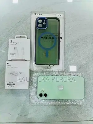 Apple iPhone 12 (Used)
