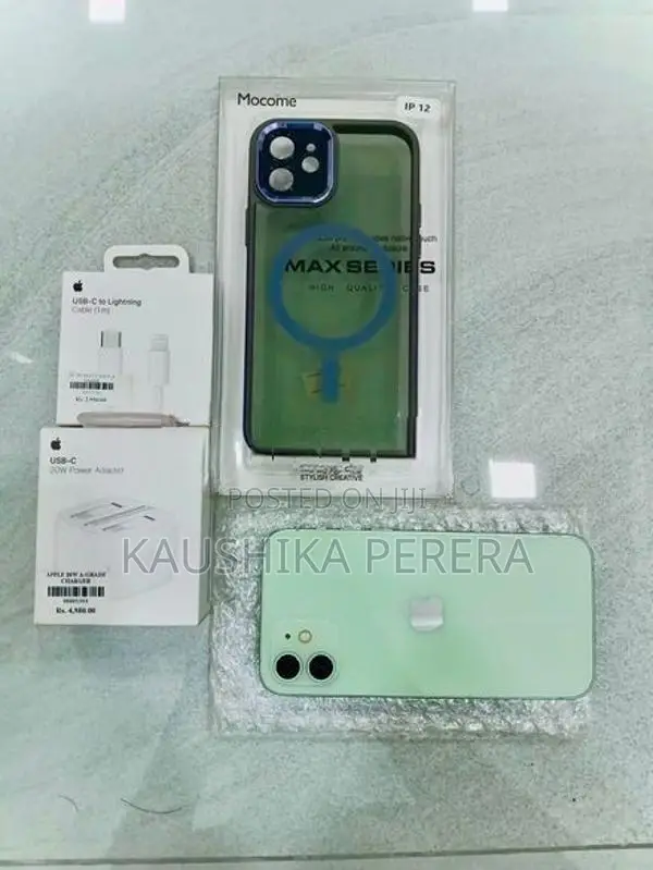Apple iPhone 12 (Used)