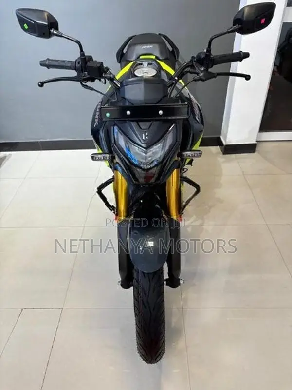 Hero Hunk 160R 4V 2026