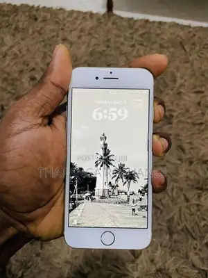 Apple iPhone 8 (Used)