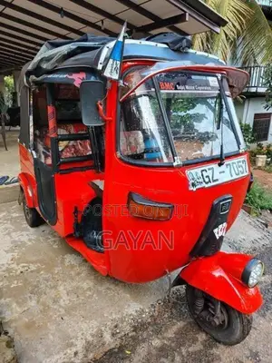 Bajaj RE 2003