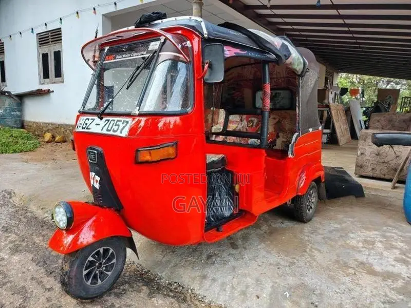 Bajaj RE 2003