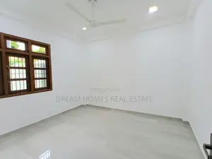 Modern Contemporary Box-Type Luxury House – Boralesgamuwa