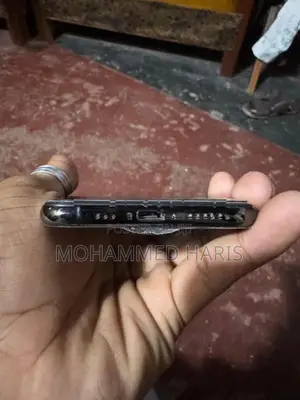 Apple iPhone XS (Used)